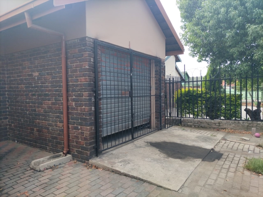 4 Bedroom Property for Sale in Boitekong North West